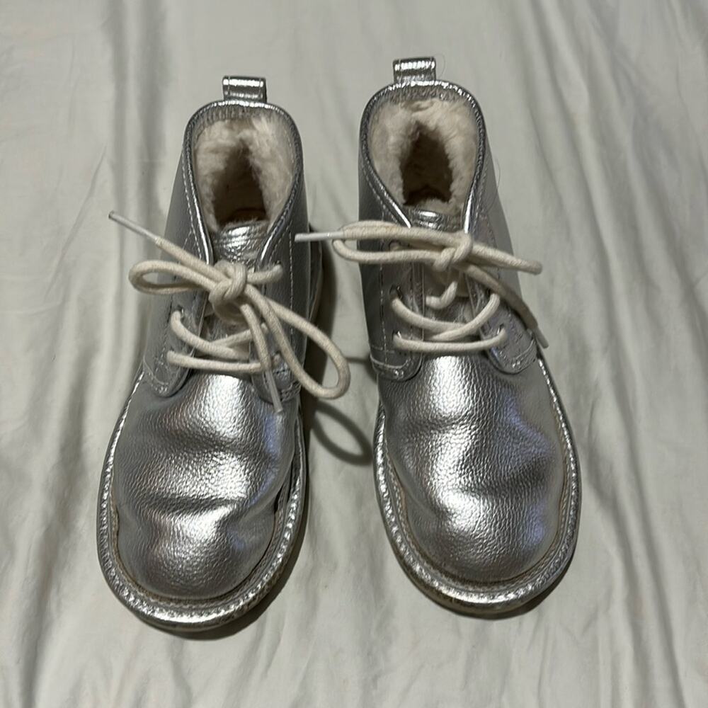 Ugg 1 Neumel silver leather ankle boot lace up non marking soles euc no scuffs